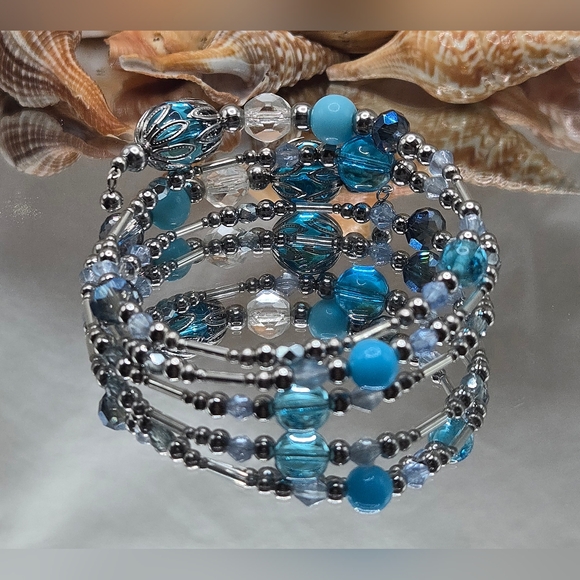 Hand Crafred Stainless Steel Light  Blue Beaded Bracelet - Picture 4 of 8